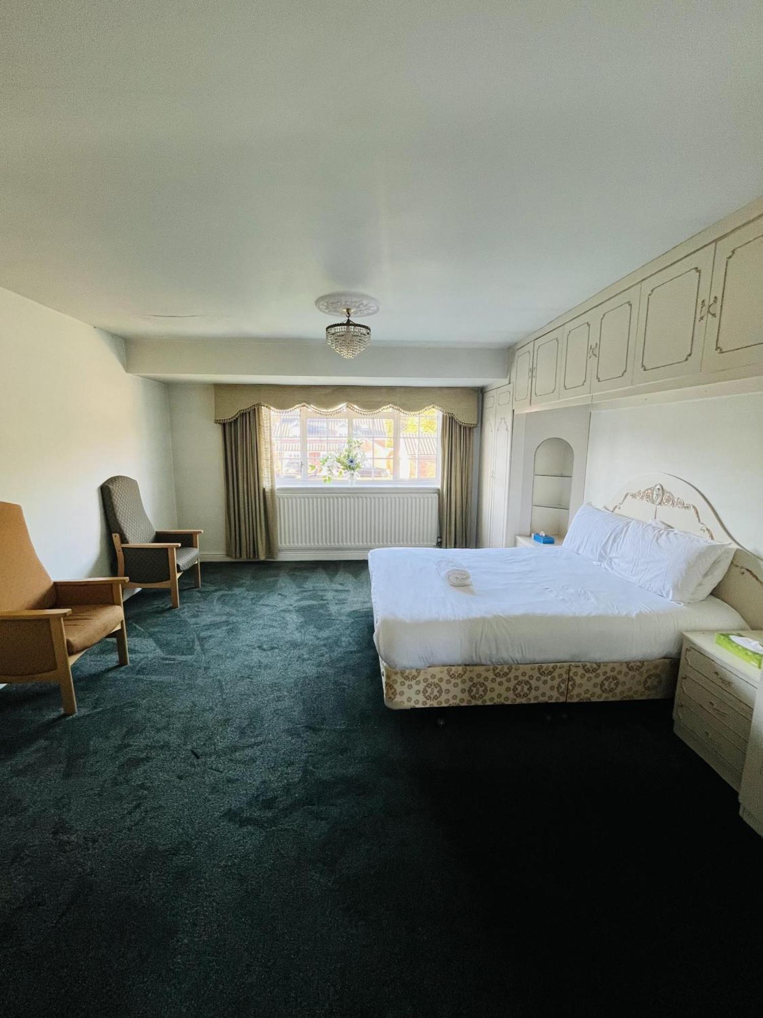 Unwind In Comfort At Cosy Caradus Free Parking Бірмінгем Екстер'єр фото